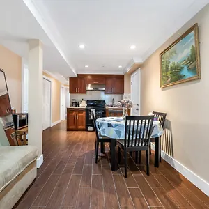 https://tranquil-unit-in-vancouvers-vibrant-neighborhood.vancouver-hotels-bc.net